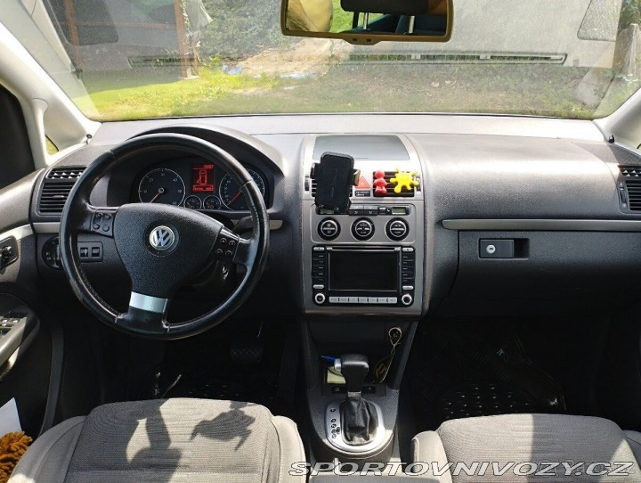 Volkswagen Ostatní modely Touran 2,0   TDI 103 kW DSG face 1800