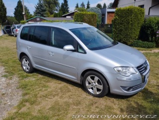Volkswagen Ostatní modely Touran 2,0   TDI 103 kW DSG face 1800