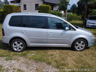 Volkswagen Ostatní modely Touran 2,0   TDI 103 kW DSG face 1800