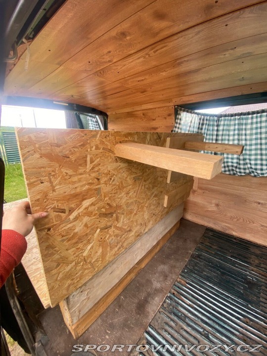 Volkswagen Ostatní modely Transporter 2,5 tdi 75kW 2000
