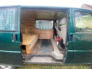 Volkswagen Ostatní modely Transporter 2,5 tdi 75kW 2000