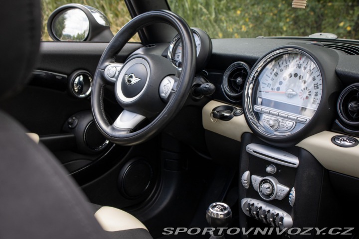 Mini Cooper Cooper 1.6i, 88kW, M6 / 2009