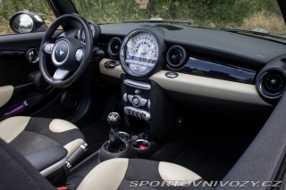 Mini Cooper Cooper 1.6i, 88kW, M6 / 2009
