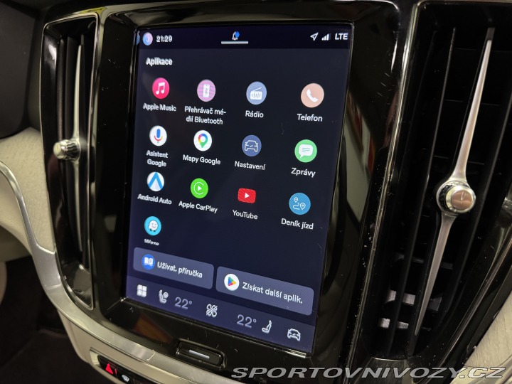 Volvo V60 2024