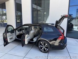 Volvo V60 2024