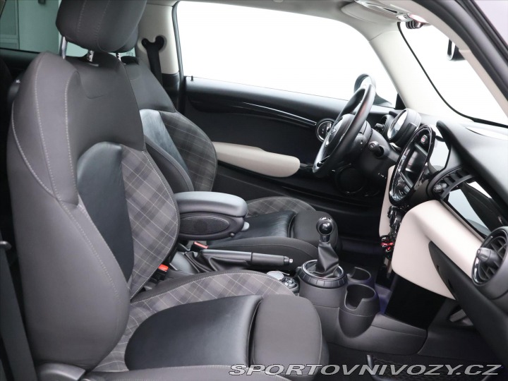 Mini Cooper 1,5 TURBO CZ ORIG ALU AUT 2015