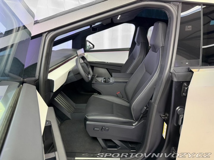 Tesla Ostatní modely AWD 438 KW, VZDUCH, AUTOP 2024