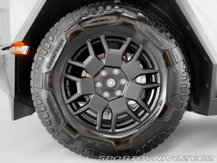 Tesla Ostatní modely AWD 438 KW, VZDUCH, AUTOP 2024