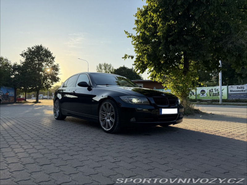 BMW 3 E90 325i