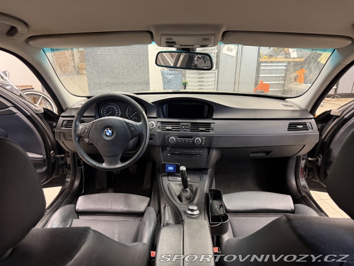 BMW 3 E90 325i 2008