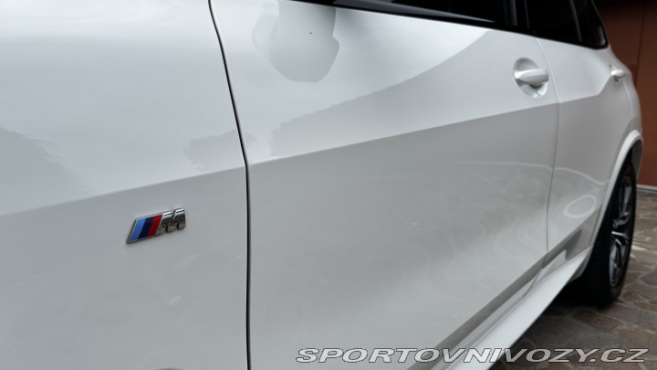 BMW X5 xDrive 40i M-Packet, ČR, 2022