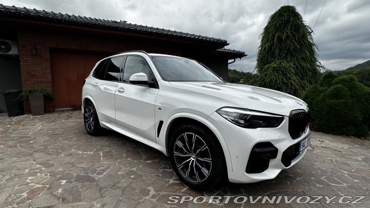 BMW X5 xDrive 40i M-Packet, ČR, 2022