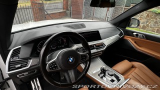 BMW X5 xDrive 40i M-Packet, ČR, 2022