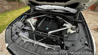 BMW X5 xDrive 40i M-Packet, ČR, 2022
