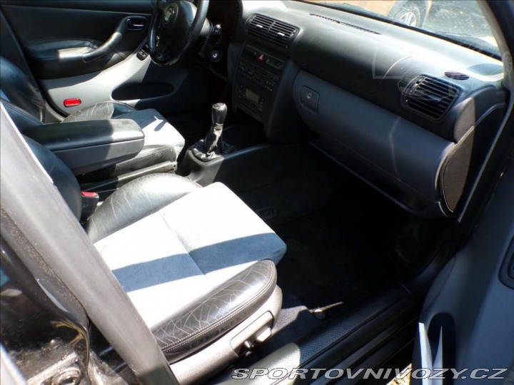 Seat Ostatní modely Toledo 2,3 V5-125K 2001