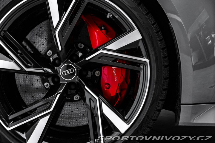 Audi RS6 Avant Dynamic Plus Kerami 2021