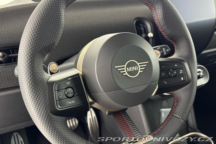 Mini Cooper 3dvéř. John Cooper Works 2025