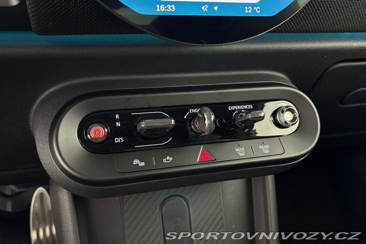 Mini Cooper 3dvéř. John Cooper Works 2025