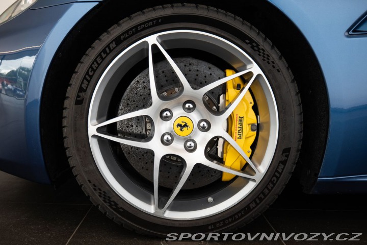 Ferrari California Vyhřívaná sedadla/Keramic 2010