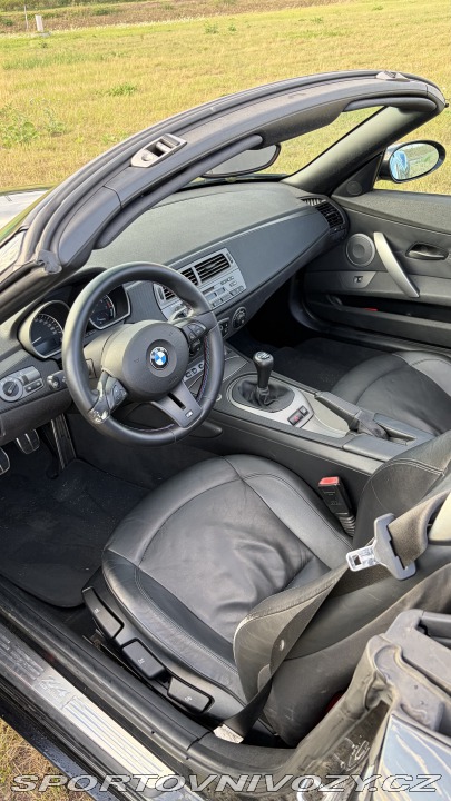 BMW Z4 3.0i manuál 2004