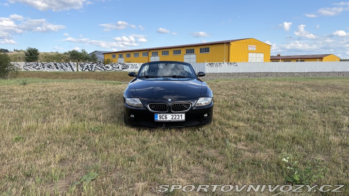 BMW Z4 3.0i manuál 2004