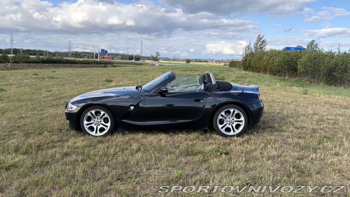 BMW Z4 3.0i manuál 2004