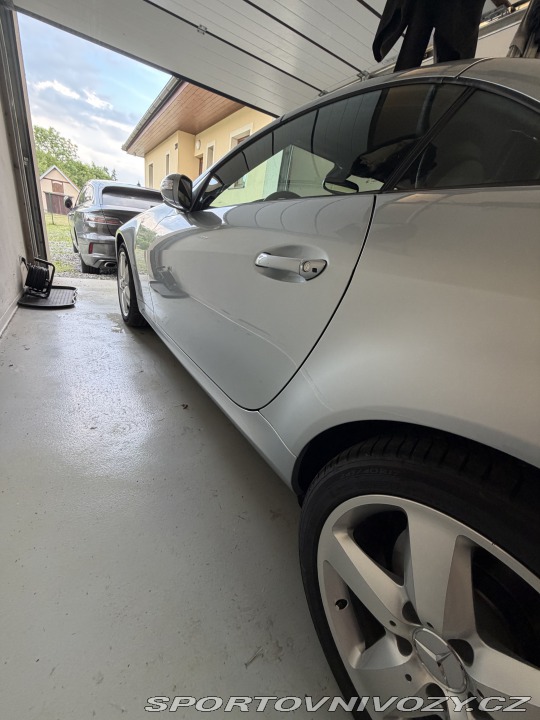 Mercedes-Benz SLK  2004