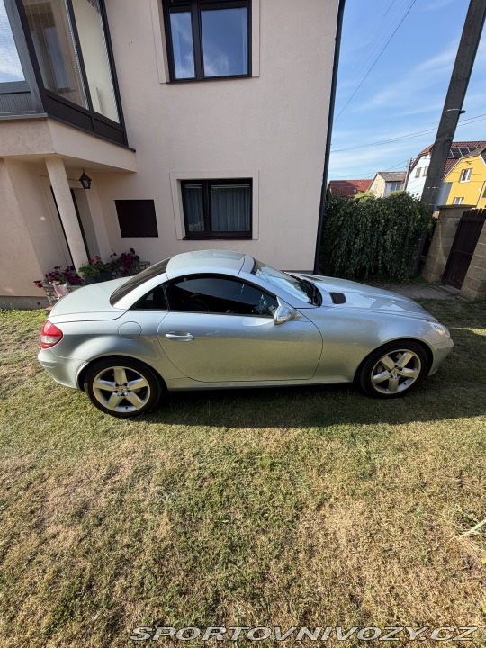 Mercedes-Benz SLK  2004