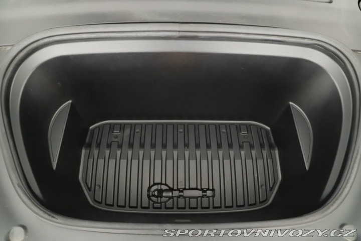 Tesla Model Y Long Range AWD 79kWh 2022