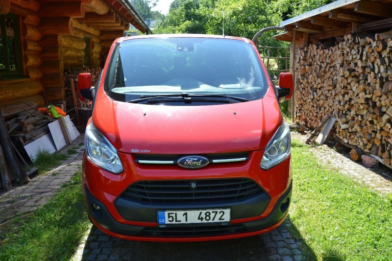 Ford Ostatní modely Tourneo Custom 2,0   92kW,8 míst, 1. maj