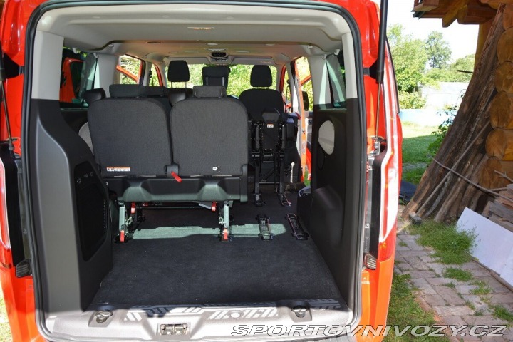 Ford Ostatní modely Tourneo Custom 2,0   92kW,8 míst, 1. maj 2015