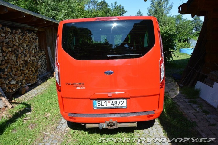 Ford Ostatní modely Tourneo Custom 2,0   92kW,8 míst, 1. maj 2015
