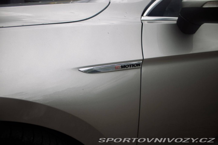 Volkswagen Ostatní modely Passat  2.0 BiTDI BMT R-Line Hig 2018