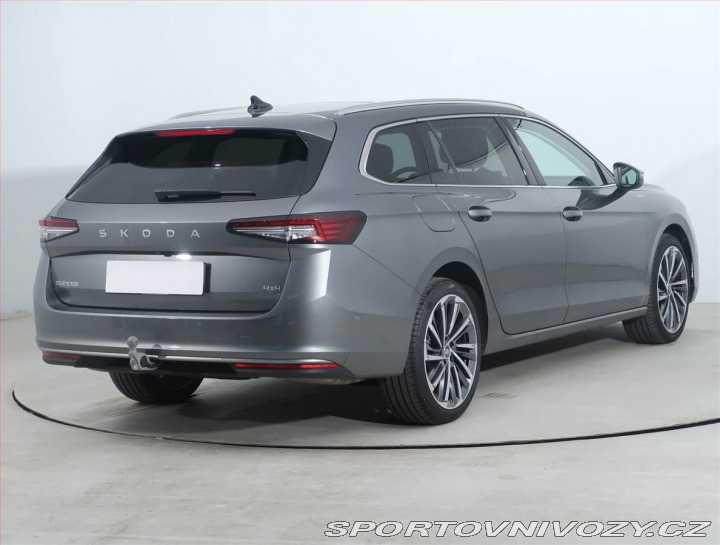 Škoda Superb 2.0 TSI 2025