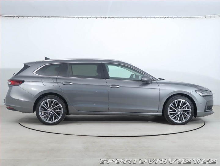 Škoda Superb 2.0 TSI 2025