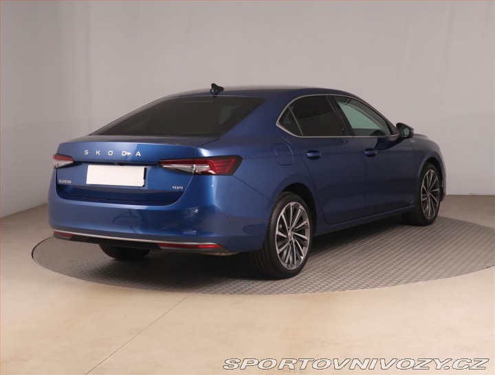 Škoda Superb 2.0 TSI 2024
