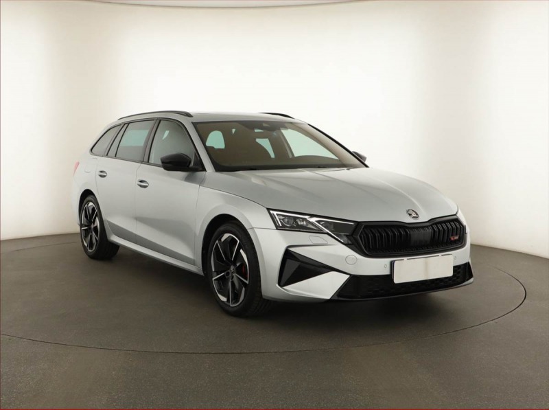 Škoda Octavia RS RS 2.0 TSI, RS, Navigace