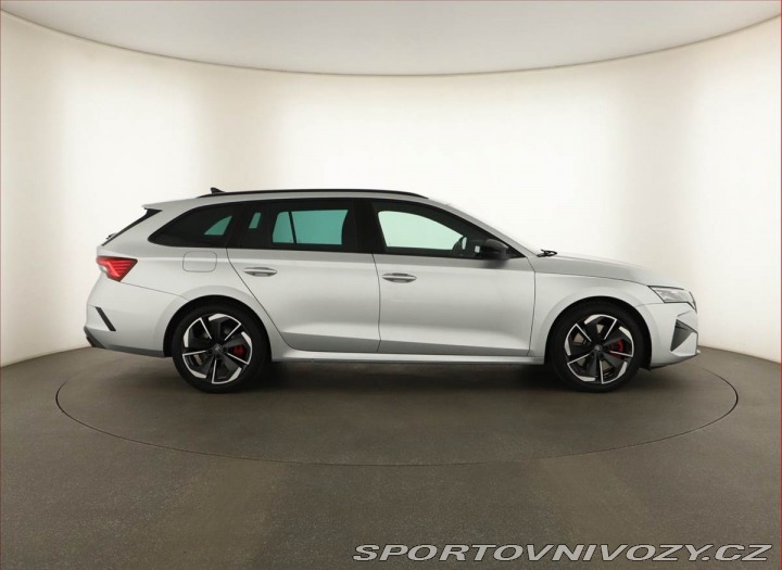 Škoda Octavia RS RS 2.0 TSI, RS, Navigace 2025
