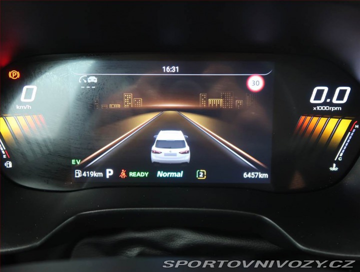 MG ZS Exclusive Hybrid+ 2025