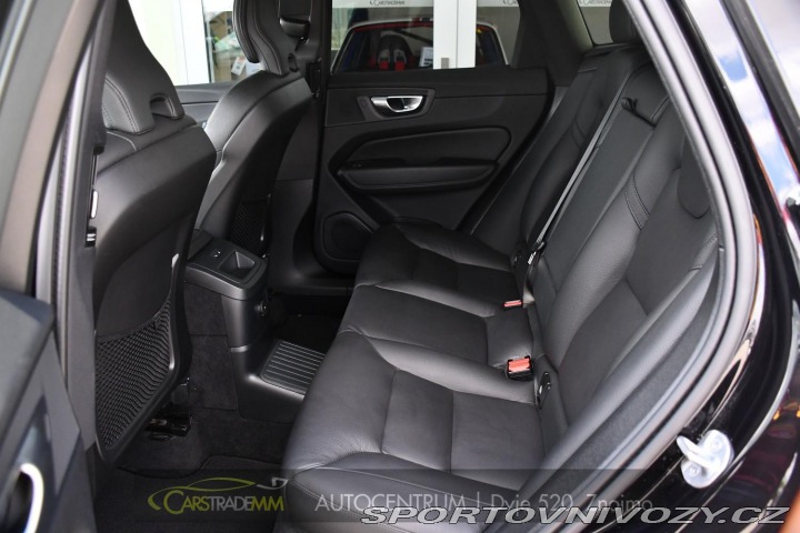 Volvo Ostatní modely XC60 2.0T8 R-Desing RECHARGE 2023