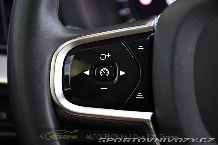 Volvo Ostatní modely XC60 2.0T8 R-Desing RECHARGE 2023