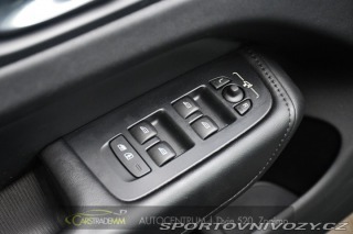 Volvo Ostatní modely XC60 2.0T8 R-Desing RECHARGE 2023