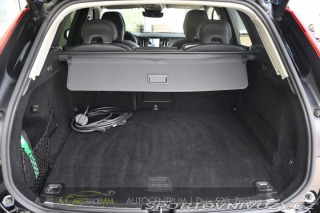 Volvo Ostatní modely XC60 2.0T8 R-Desing RECHARGE 2023