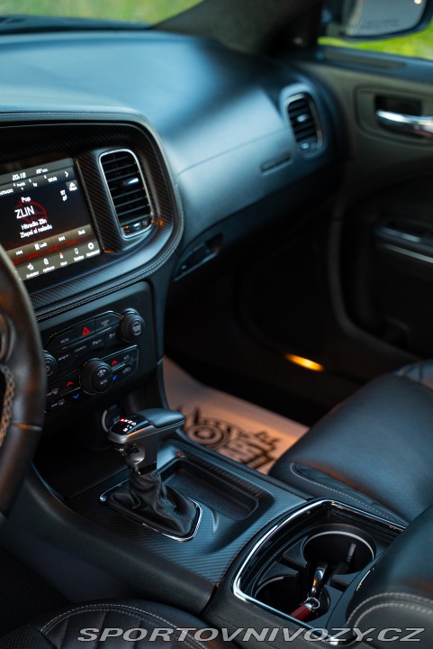 Dodge Charger 6.2 SRT HELLCAT-REZERVACE 2022
