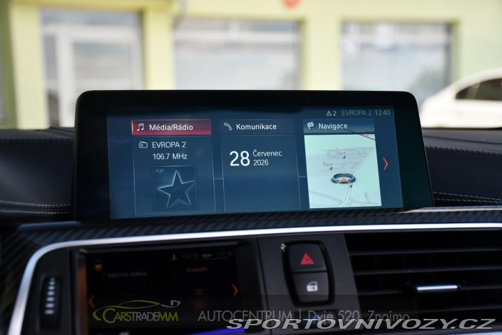 BMW M4 HUD 2016