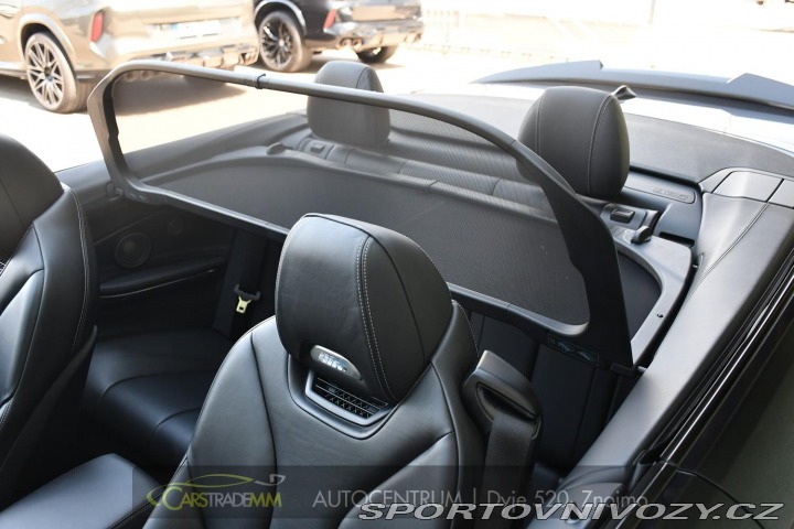 BMW M4 HUD 2016