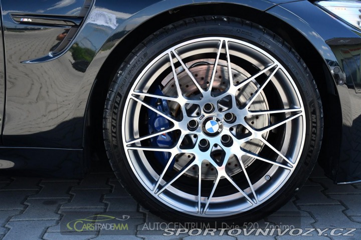 BMW M4 HUD 2016
