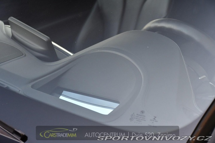 BMW M4 3.0 317kW HUD LED DPH 2016