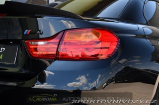 BMW M4 HUD 2016