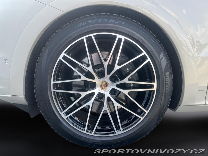 Porsche Cayenne E-hybrid 2025